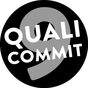 Ein schwarzer Button mit einer grauen '9' und dem Schriftzug 'Quali Commit', als Symbol für gute Qualität zum fairen Preis. Bei uns steht Qualität an erster Stelle